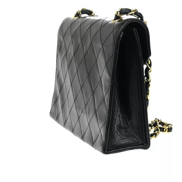 CHANEL CC Logo Matelasse Chain Shoulder Bag - Picture 13 of 16